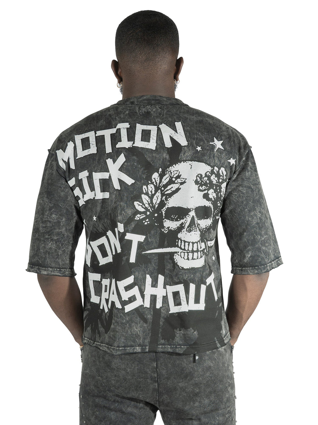 F132 Motion Sickness Cropped Tee - Black