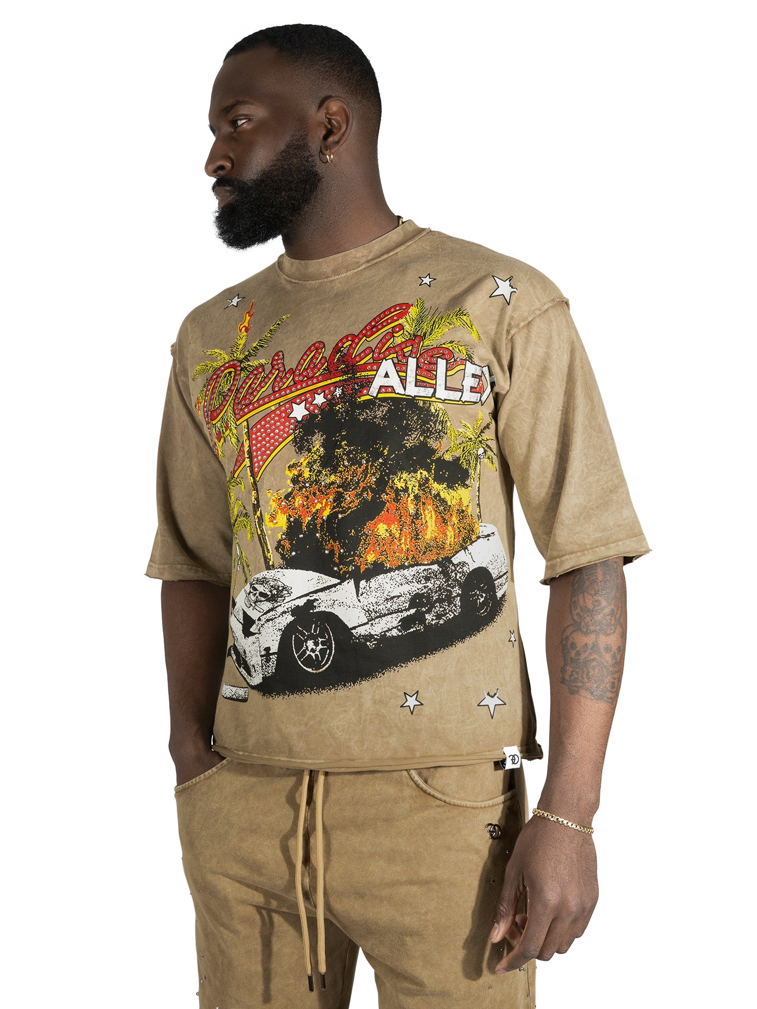 F132 Motion Sickness Cropped Tee - Mocha